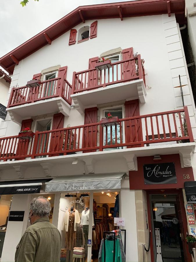 Hotel Les Almadies - Coeur De Ville Saint-Jean-de-Luz Eksteriør bilde