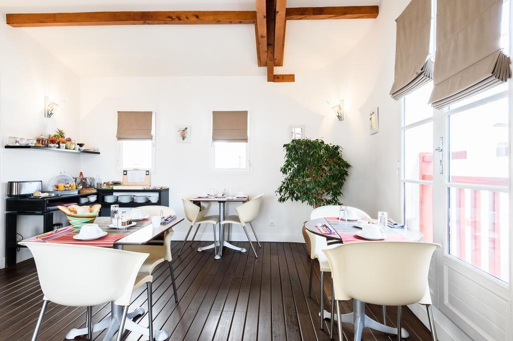Hotel Les Almadies - Coeur De Ville Saint-Jean-de-Luz Eksteriør bilde